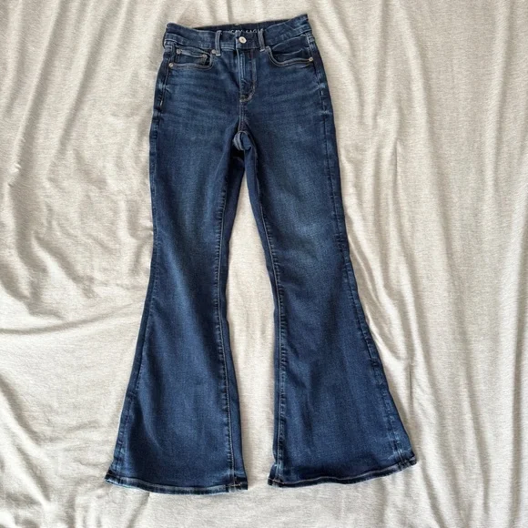 American Eagle Outfitters Women's Dark Wash Flare Jeans - Picture 1 of 10